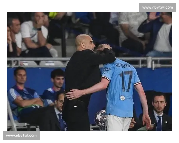 巴黎vs伊斯坦布巅峰对决引爆欧陆足球荣耀之夜传奇碰撞改写历史篇章