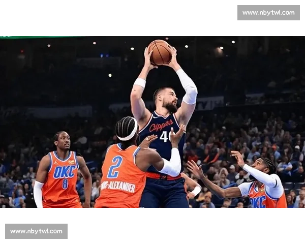 快船对决雷霆全场比赛录像回顾攻防焦点与胜负关键解析战术博弈亮点